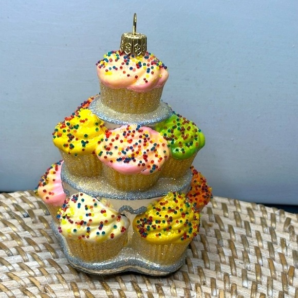 European Hand Blown Klassics by Kurtis Glass Cupcake on Stand Christmas Ornament - Picture 2 of 5